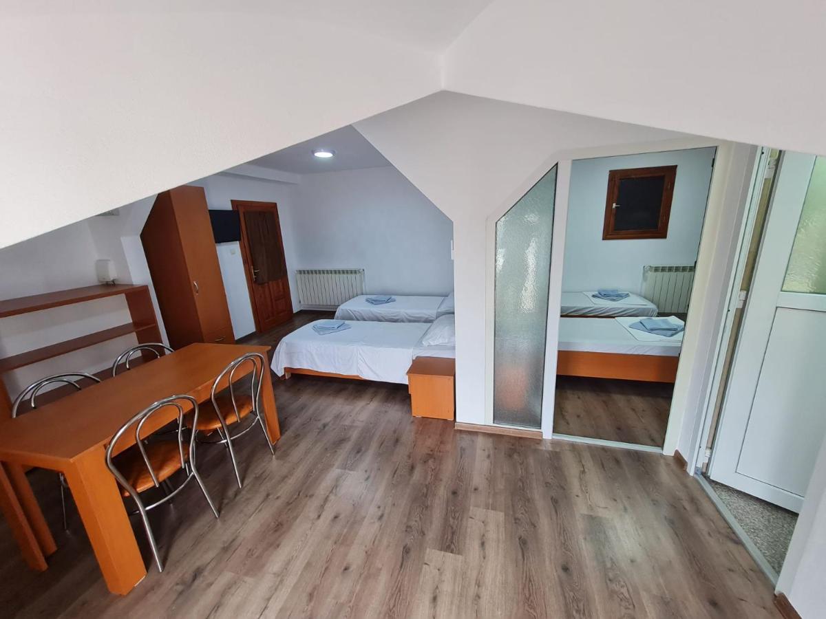 Vila Nei Hotel Lugos Kültér fotó